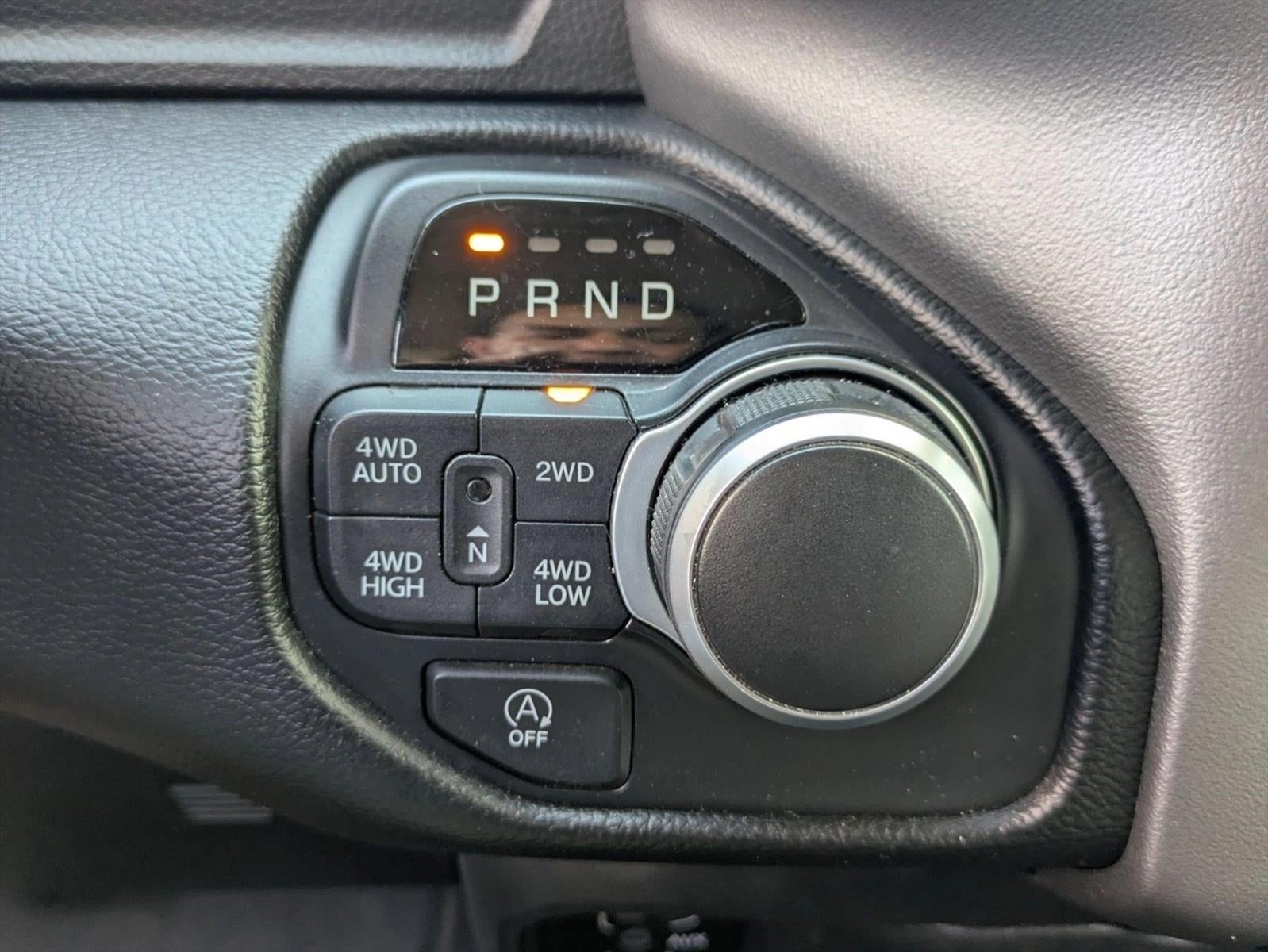 2019 RAM 1500 Big Horn/Lone Star 4x4 Crew Cab 5'7" Box