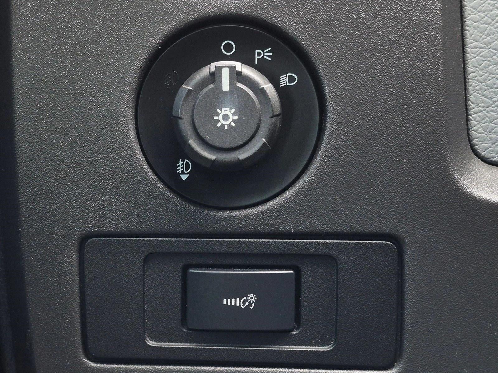 2014 Ford F-150 2WD SuperCrew 5-1/2 Ft Box STX