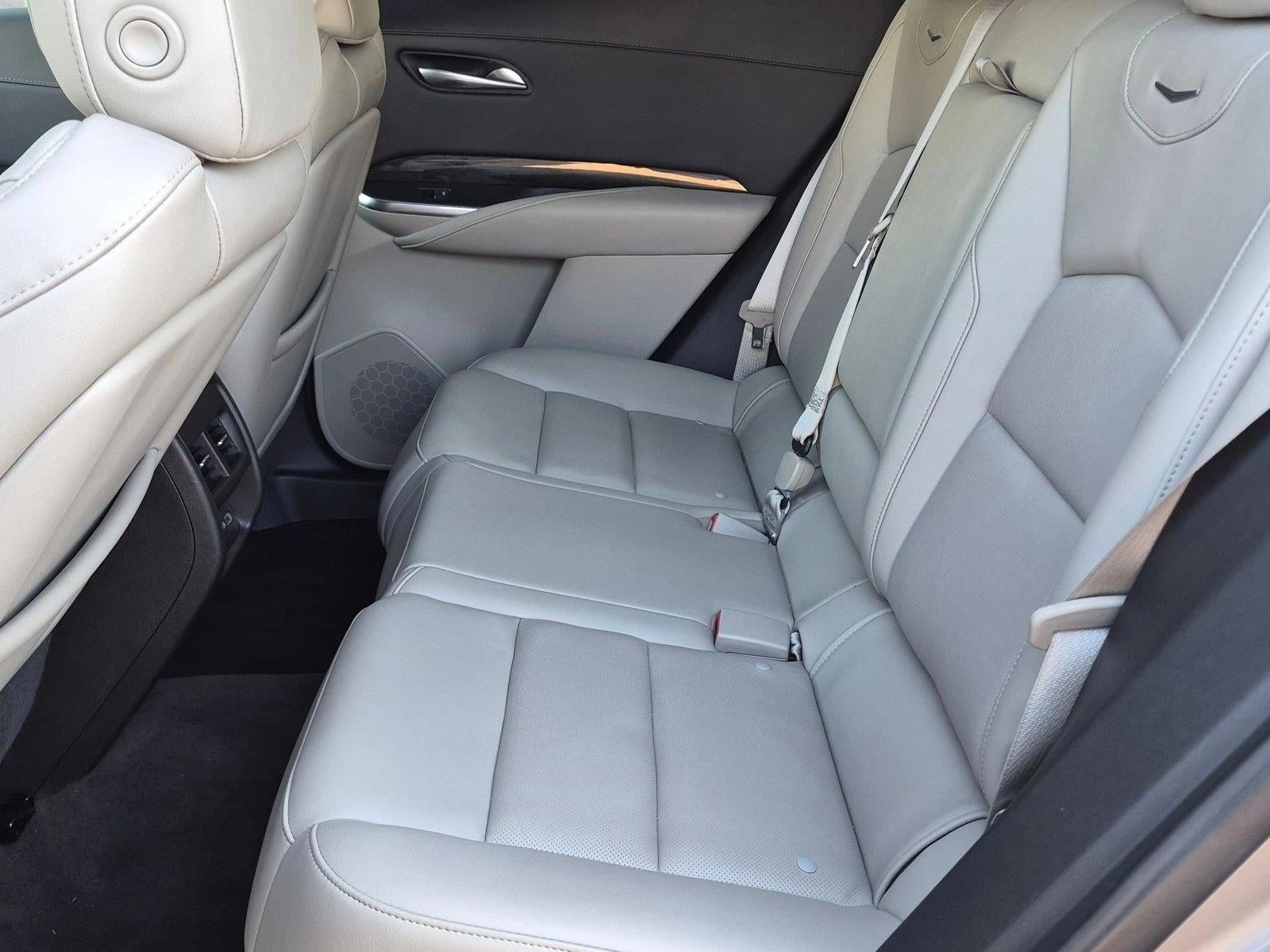 2022 Cadillac XT4 FWD 4dr Premium Luxury