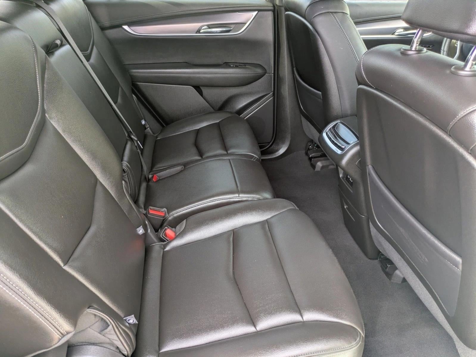 2025 Cadillac XT6 FWD 4dr Luxury