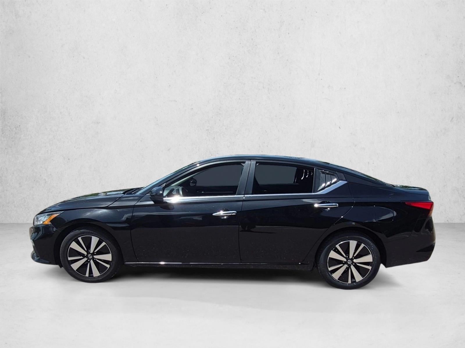 2022 Nissan Altima 2.5 SV Sedan