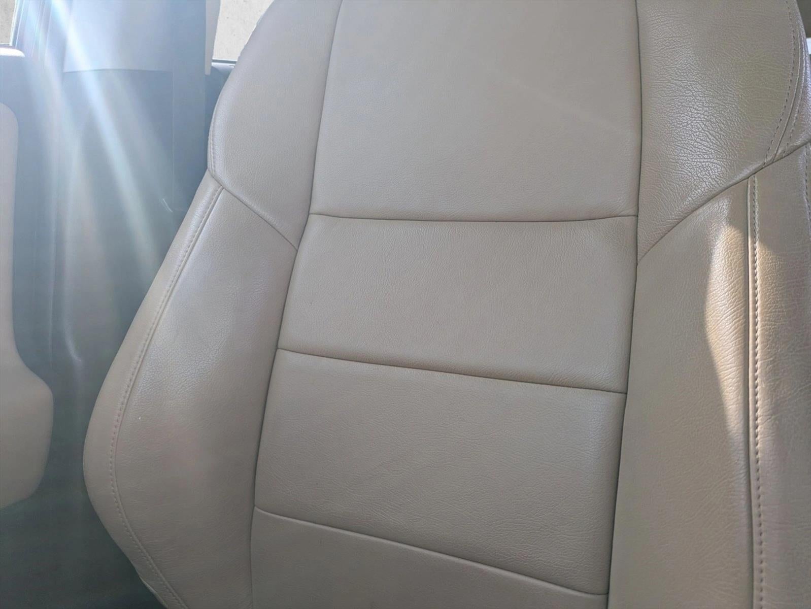 2018 Toyota RAV4 XLE FWD (GS)