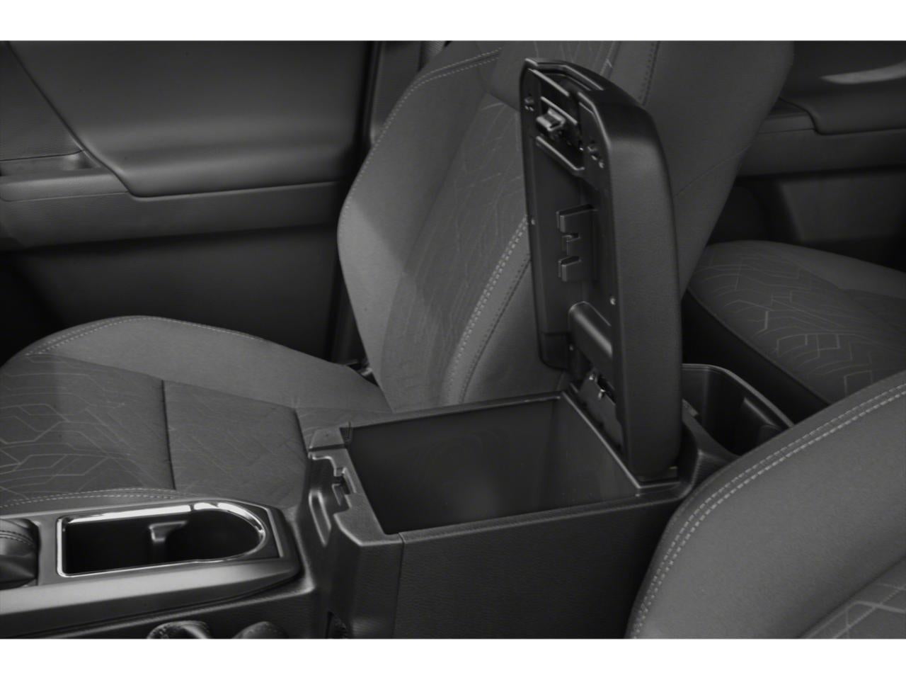 2019 Toyota Tacoma 4WD 4WD TRD Off Road Double Cab 5' Bed V6 AT (Natl)