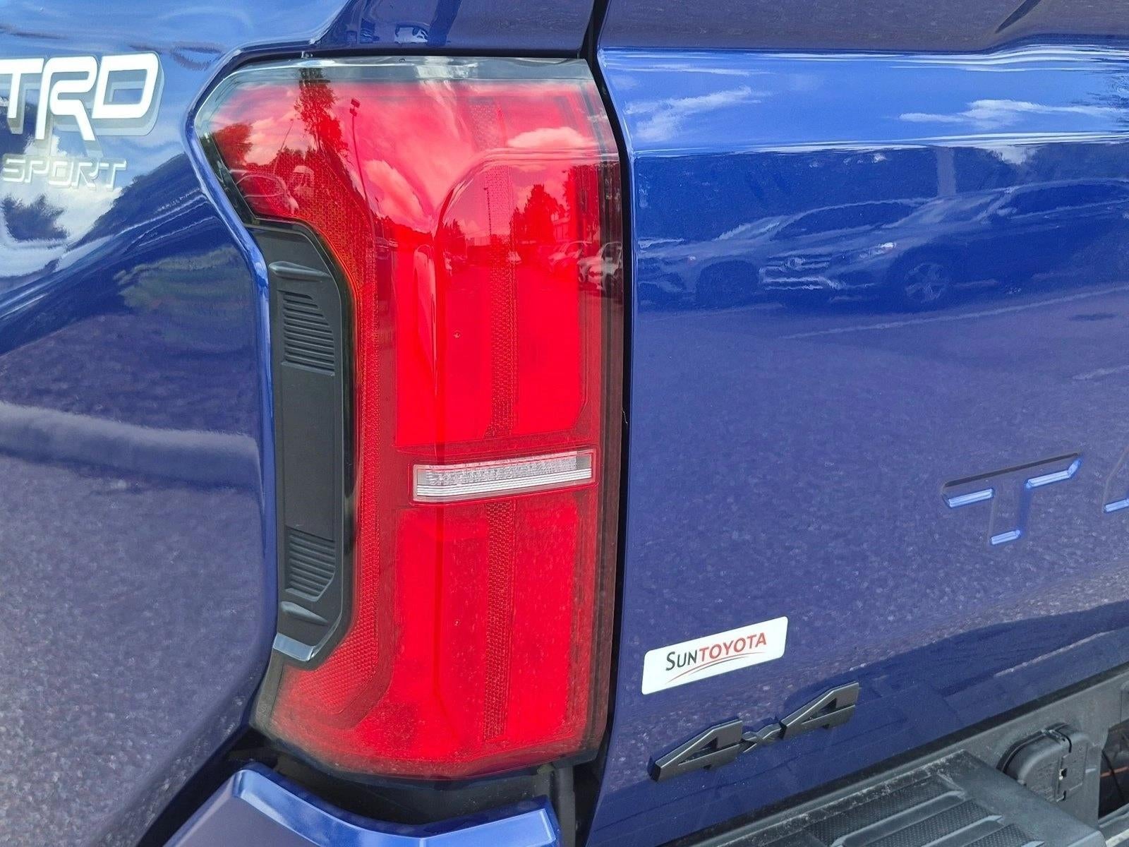 2025 Toyota Tacoma 4WD 4WD TRD Sport Hybrid Double Cab 5' Bed AT (Natl)