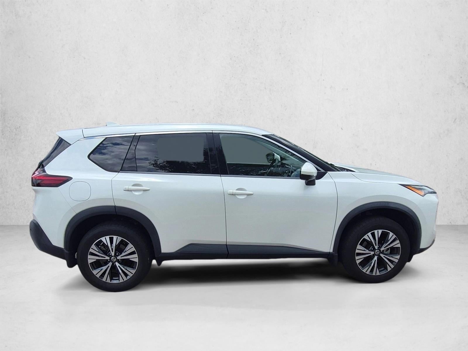 2021 Nissan Rogue FWD SV