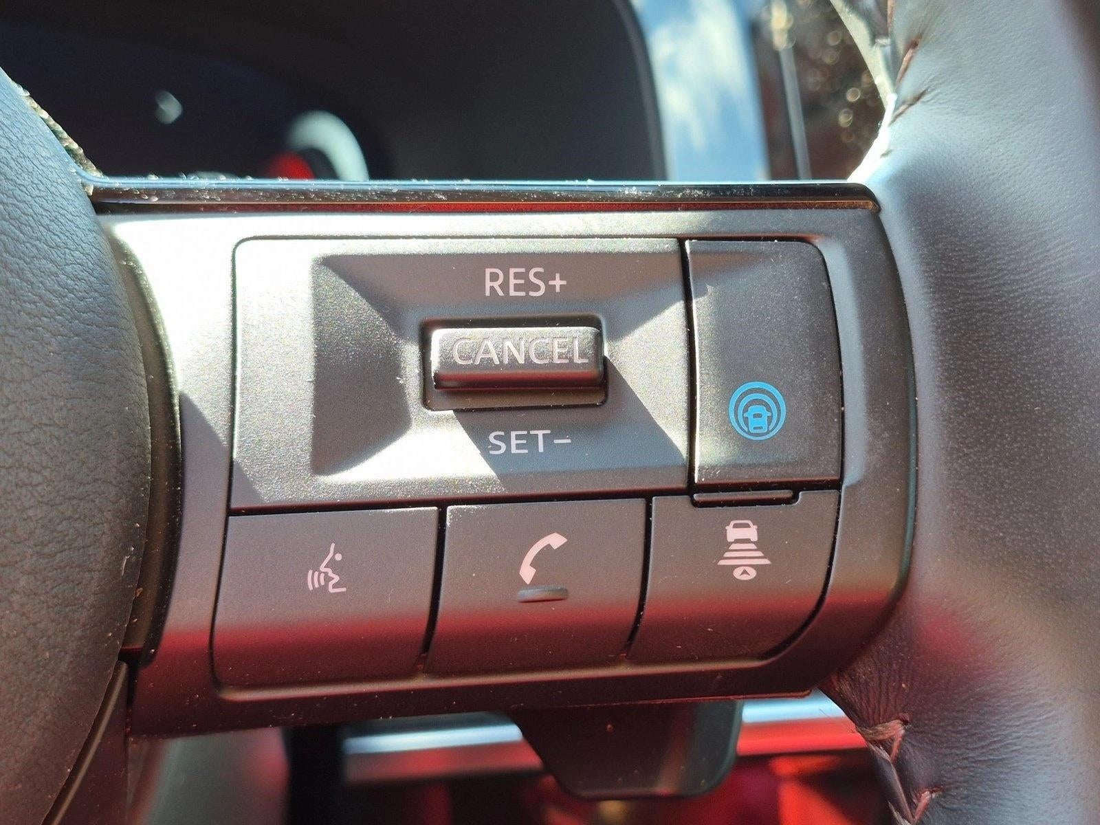 2024 Nissan Pathfinder Platinum 2WD
