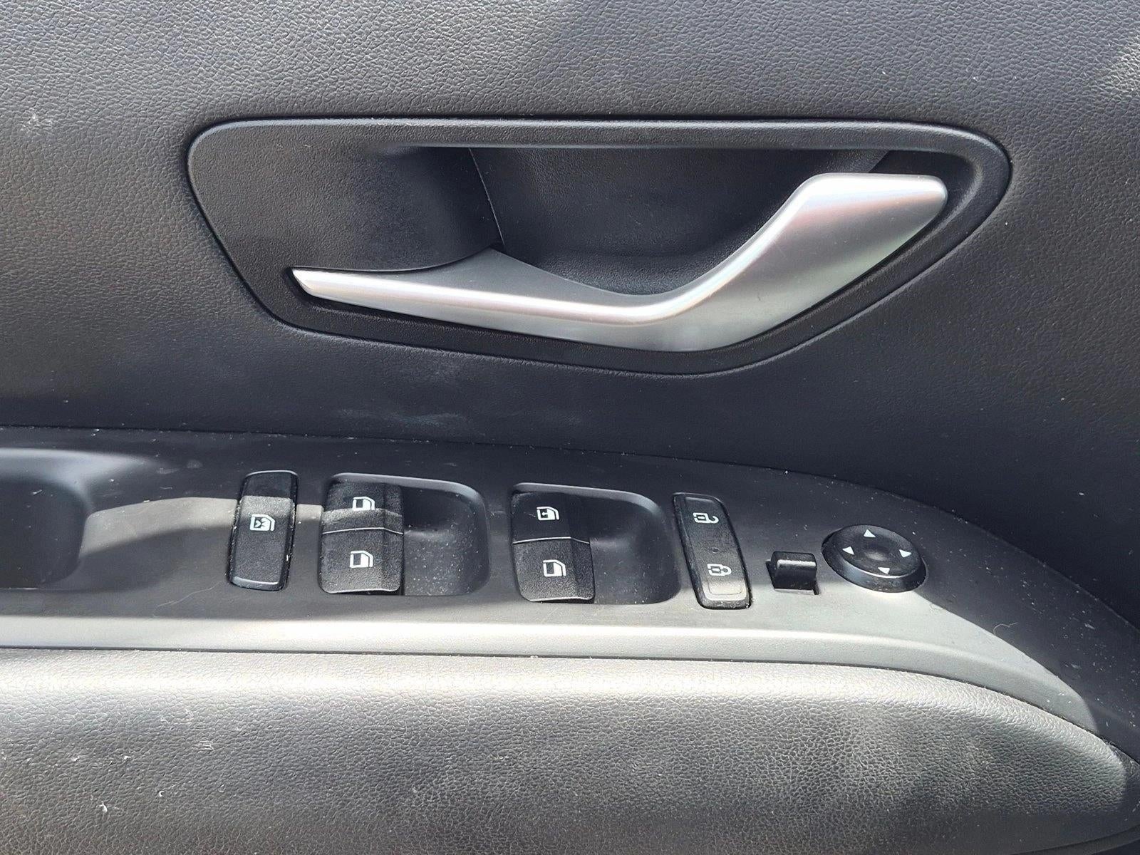 2022 Hyundai TUCSON SE FWD