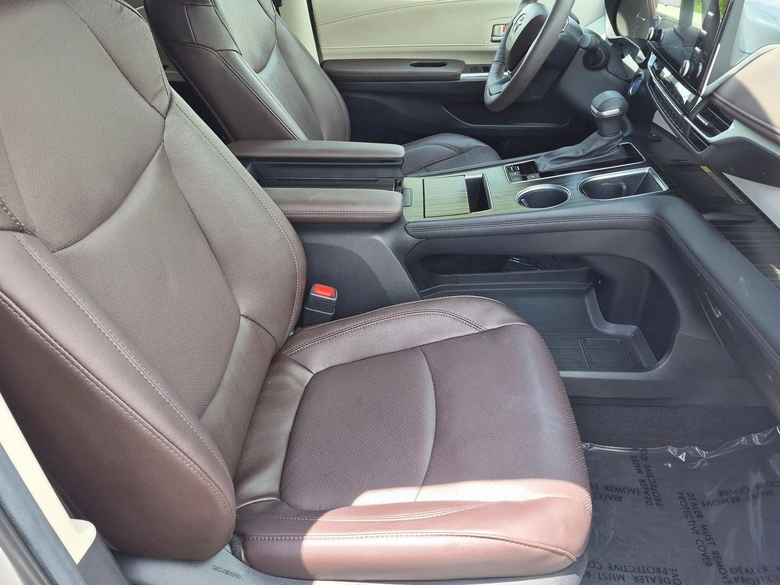 2023 Toyota Sienna Platinum FWD 7-Passenger (Natl)