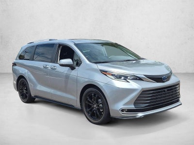 2023 Toyota Sienna Platinum FWD 7-Passenger (Natl)