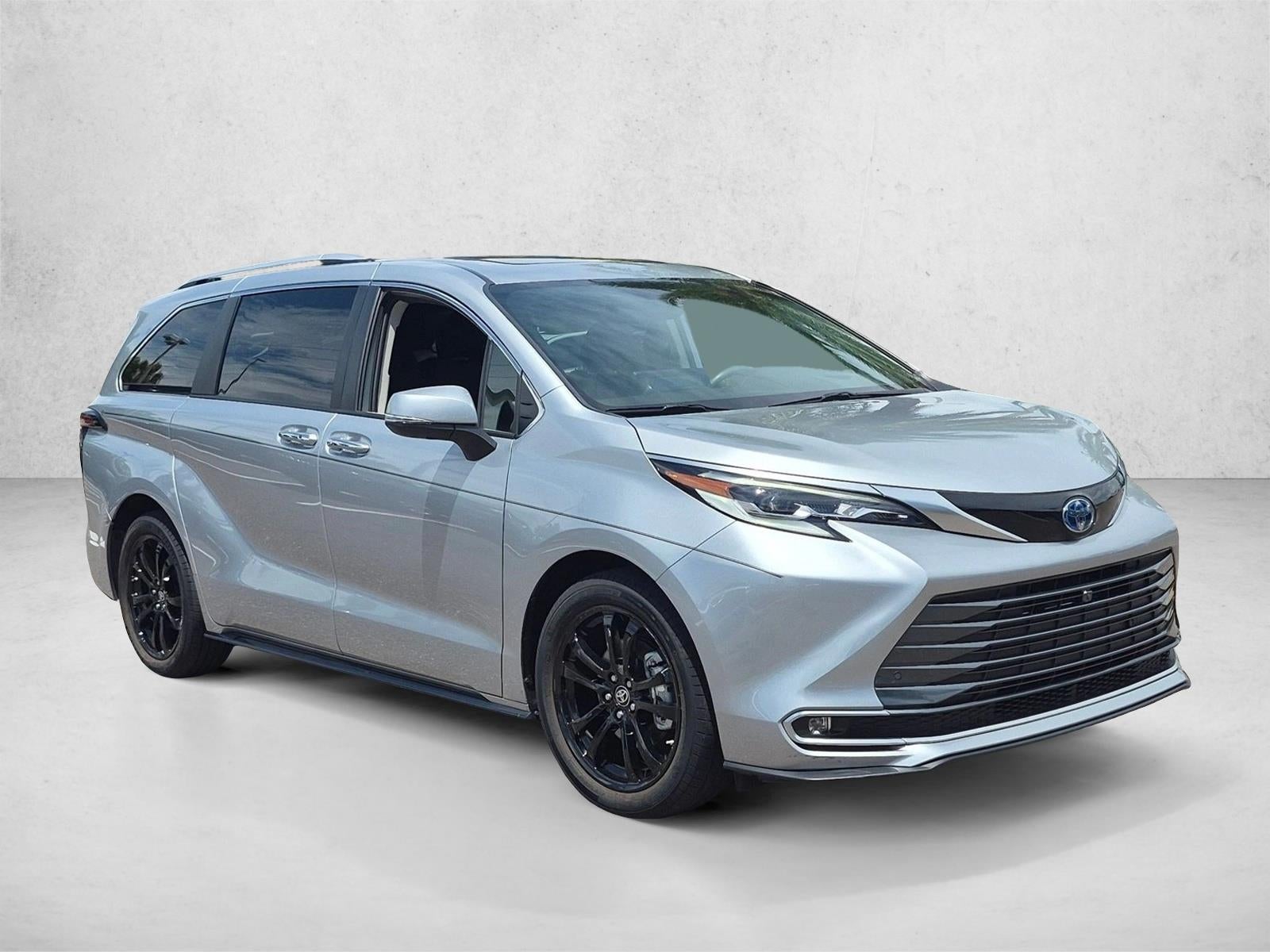 2023 Toyota Sienna Platinum FWD 7-Passenger (Natl)