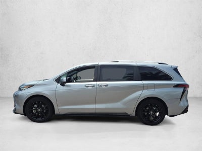 2023 Toyota Sienna Platinum FWD 7-Passenger (Natl)
