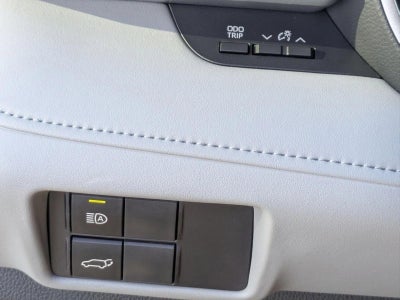 2022 Toyota Highlander XLE AWD (Natl)