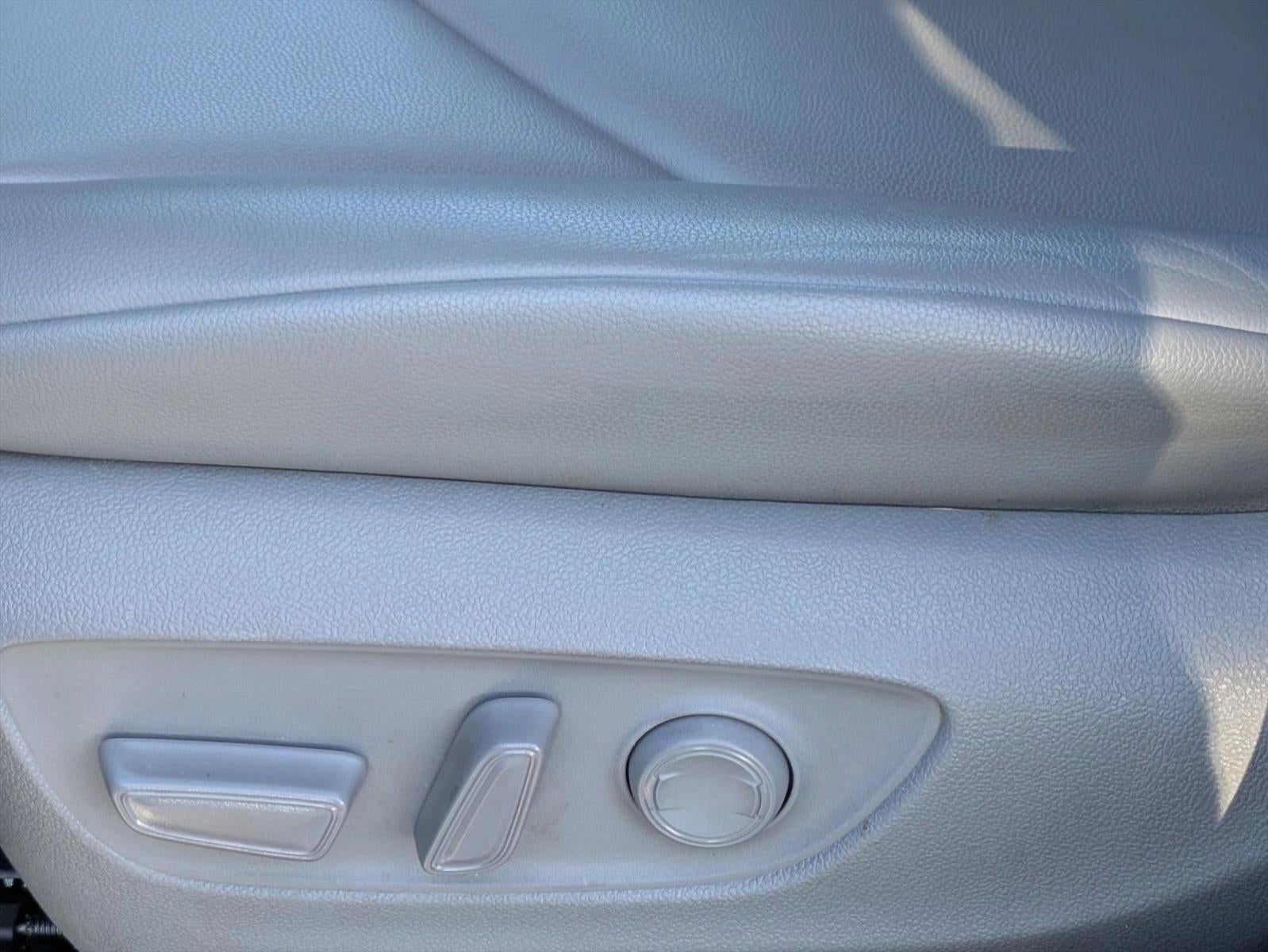 2022 Toyota Highlander XLE AWD (Natl)