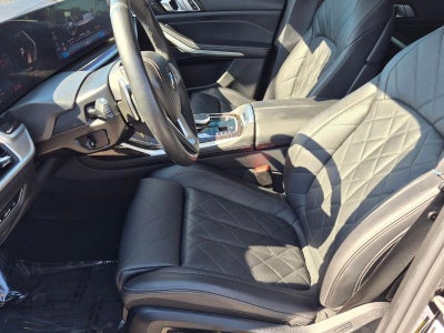 2024 BMW X7 xDrive40i Sports Activity Vehicle