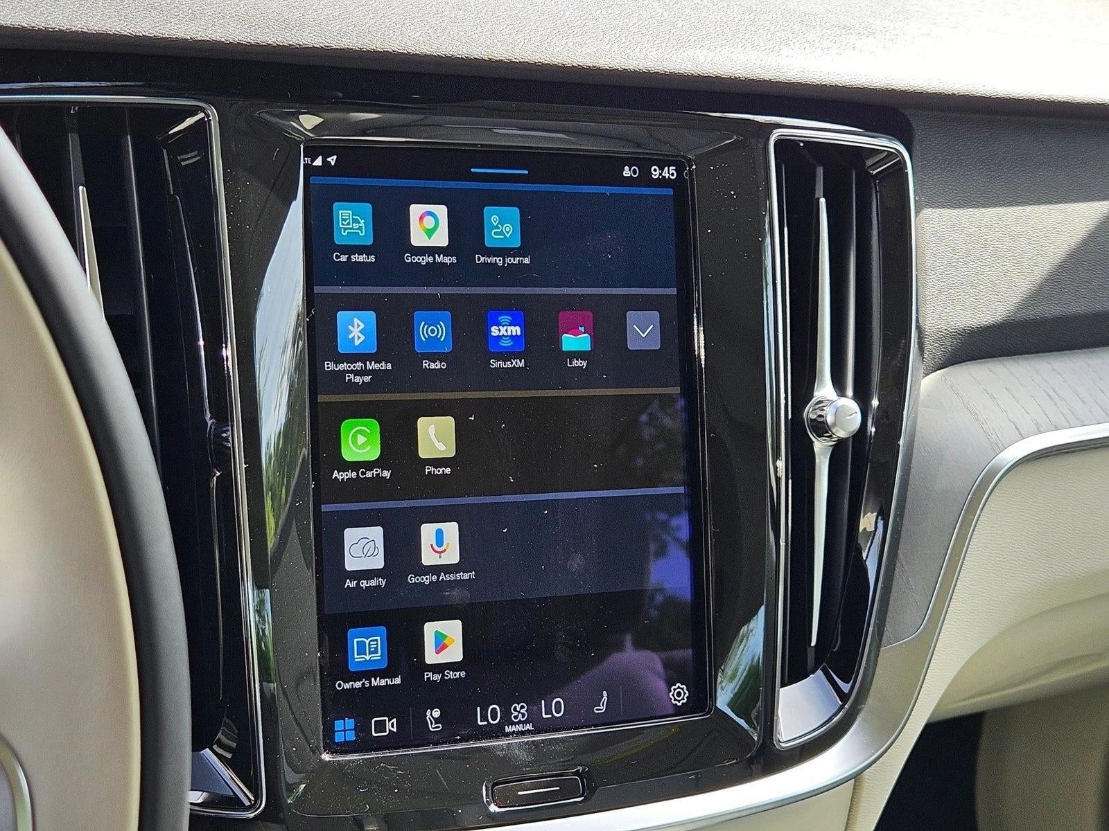2024 Volvo S60 B5 FWD Plus Dark Theme