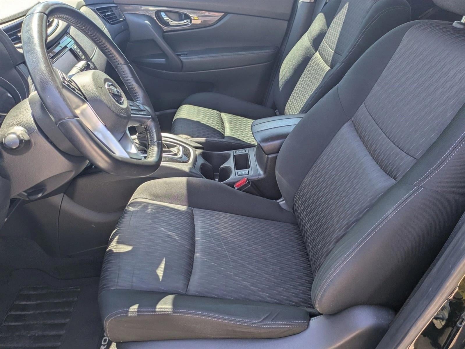 2019 Nissan Rogue FWD SV