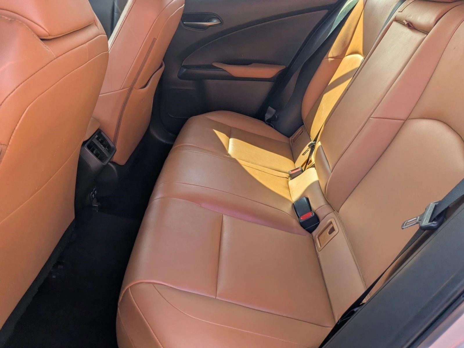 2019 Lexus UX 200 FWD