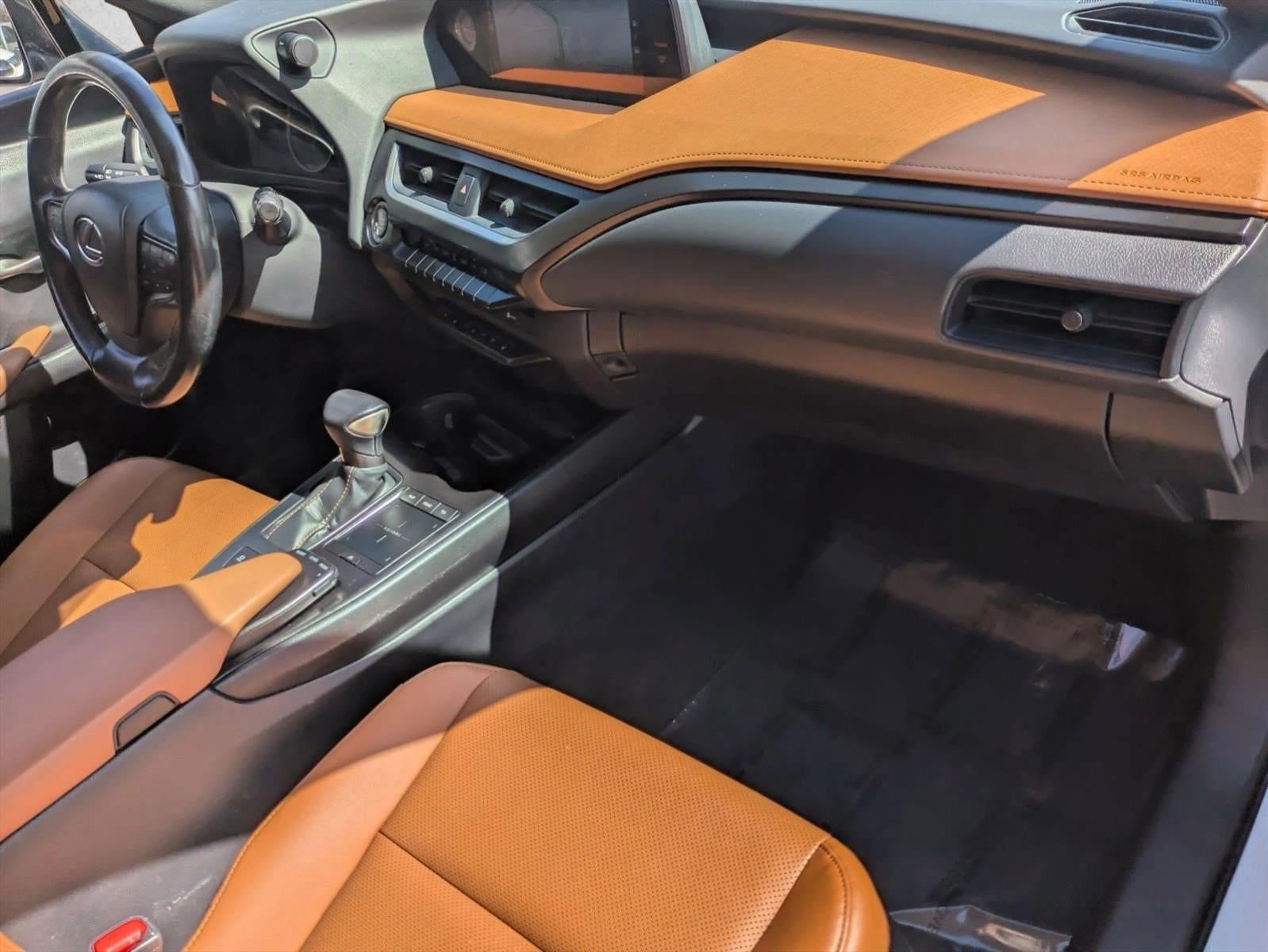 2019 Lexus UX 200 FWD