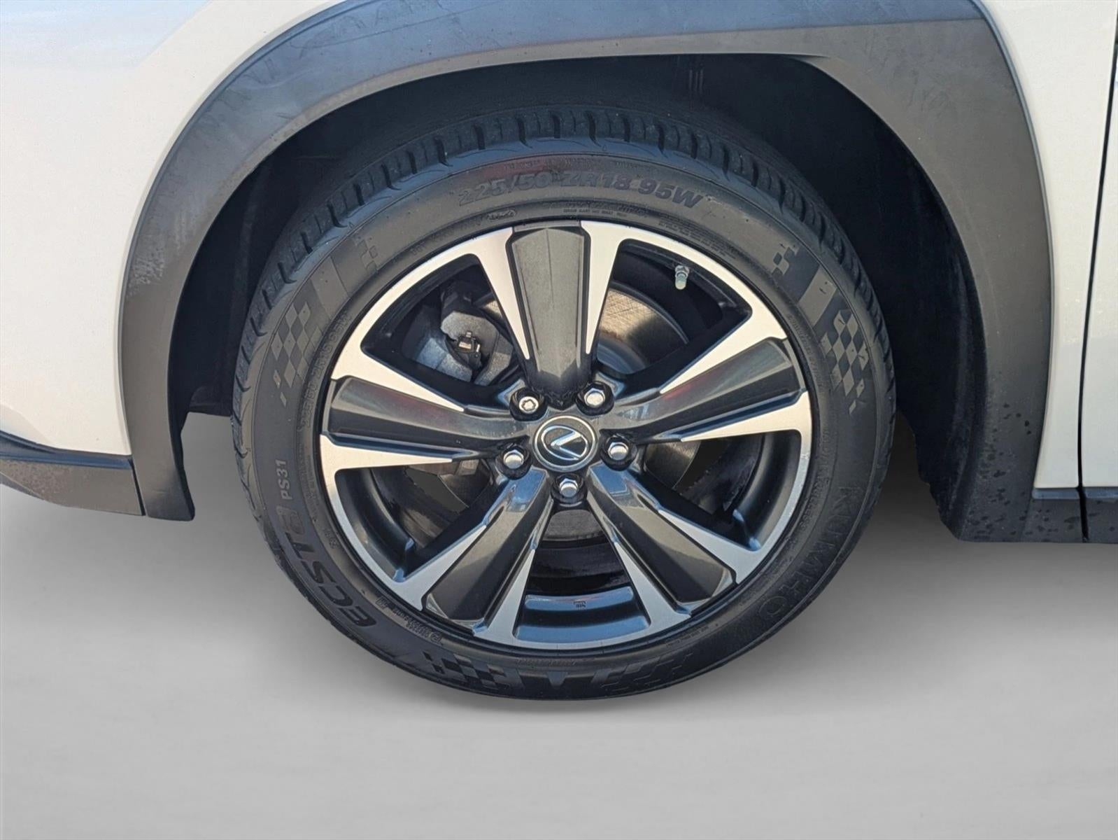 2019 Lexus UX 200 FWD