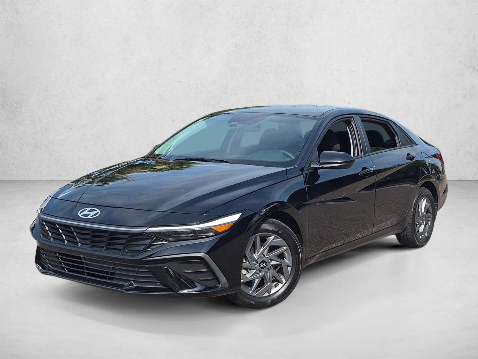 2024 Hyundai ELANTRA SEL IVT