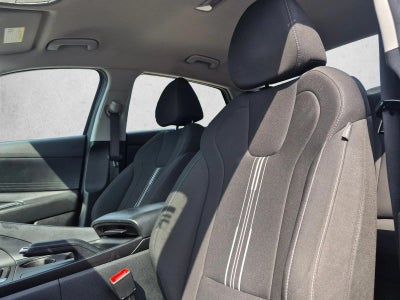 2024 Hyundai ELANTRA SEL IVT