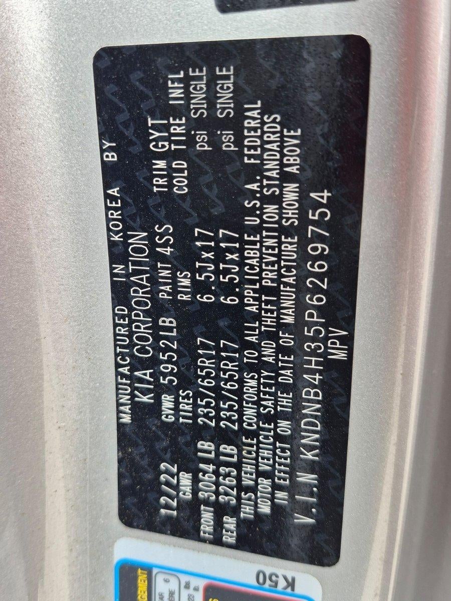 2023 Kia Carnival LX FWD w/Seat Pkg
