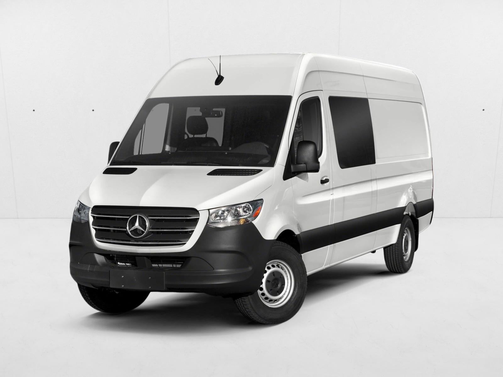 2022 Mercedes-Benz Sprinter Cargo Van 2500 Standard Roof I4 Gas 144" RWD