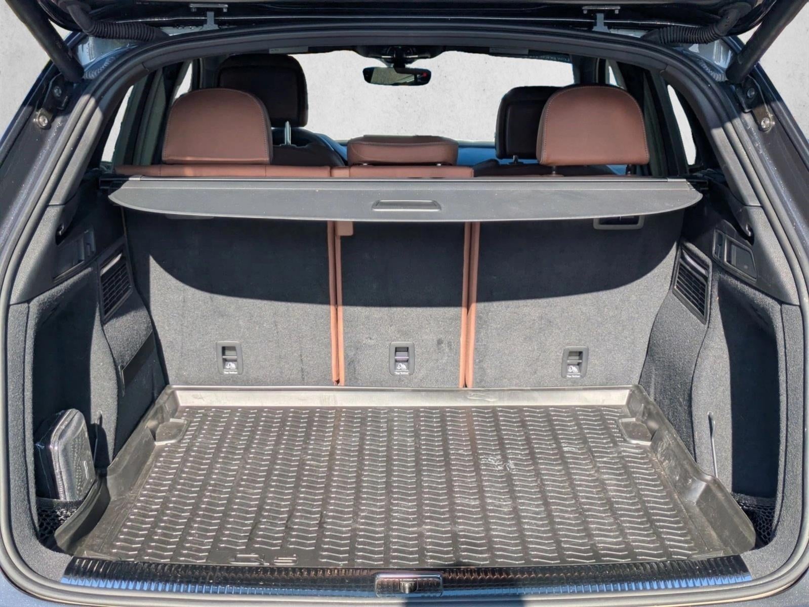 2022 Audi Q5 S line Prestige 45 TFSI quattro