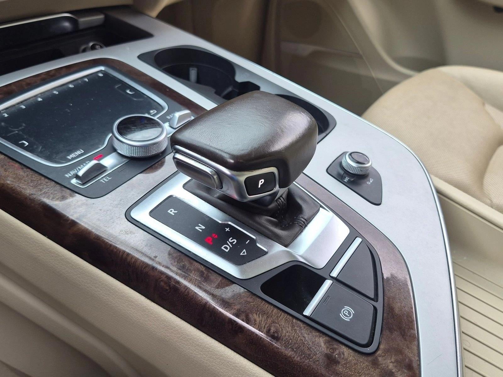 2019 Audi Q7 Premium Plus 45 TFSI quattro