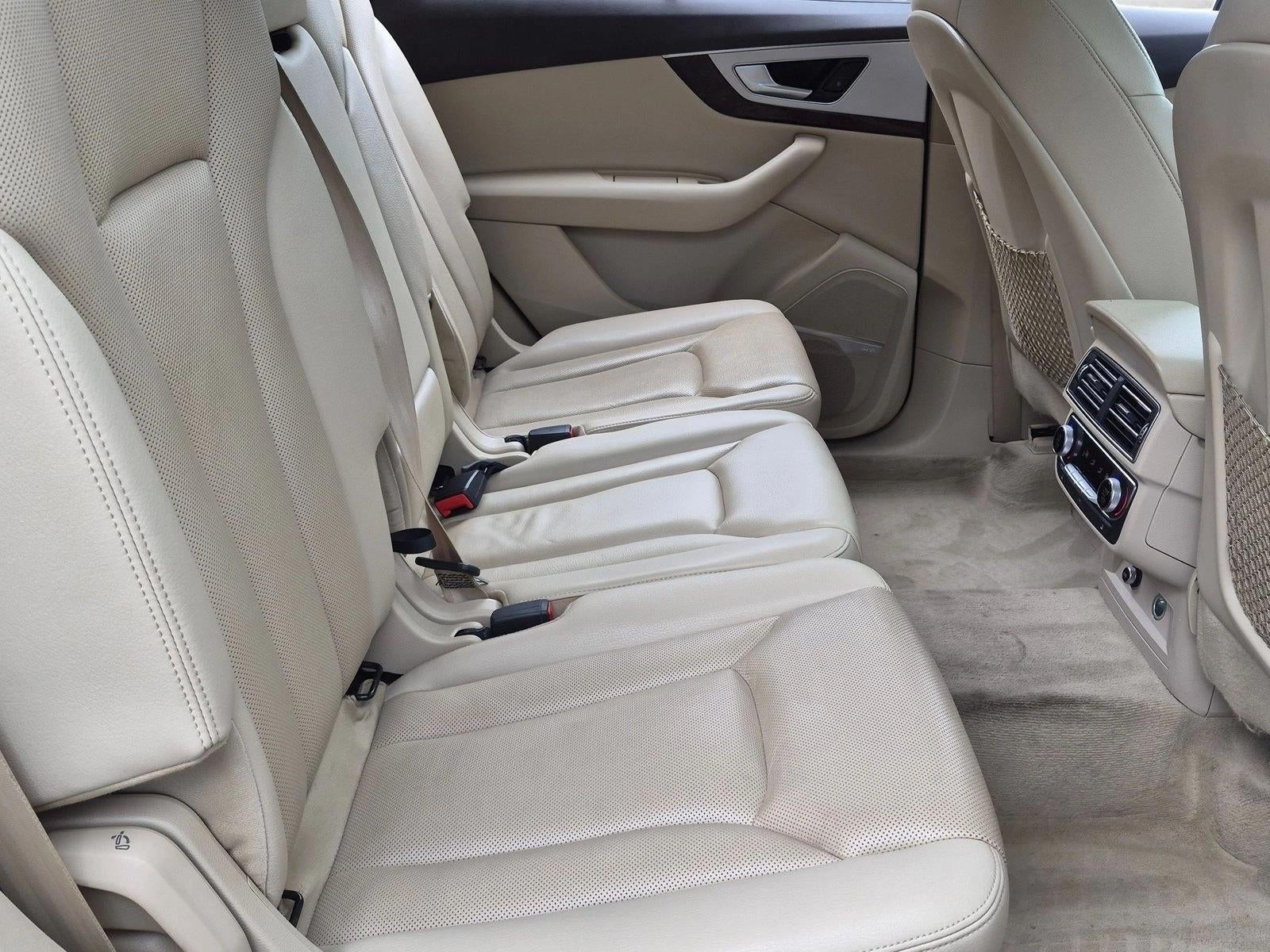 2019 Audi Q7 Premium Plus 45 TFSI quattro