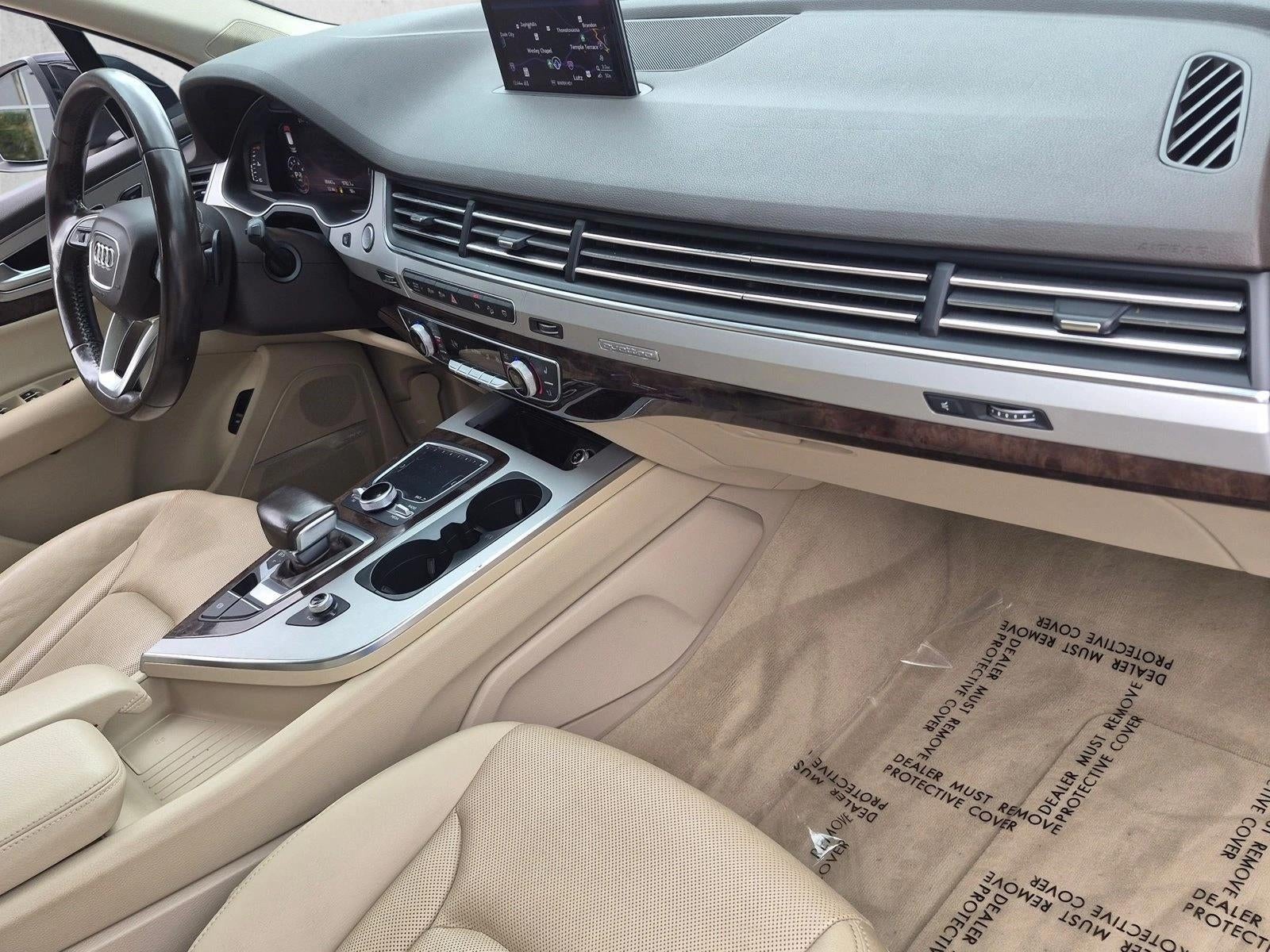 2019 Audi Q7 Premium Plus 45 TFSI quattro