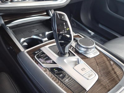 2020 BMW 740i Sedan