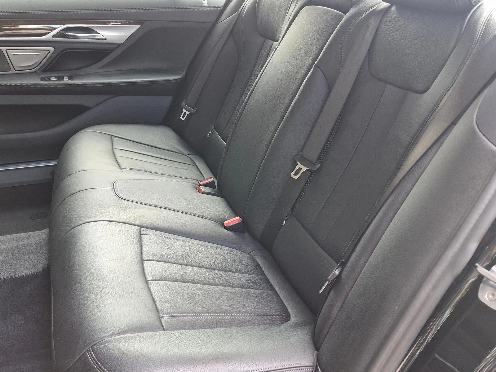 2020 BMW 740i Sedan