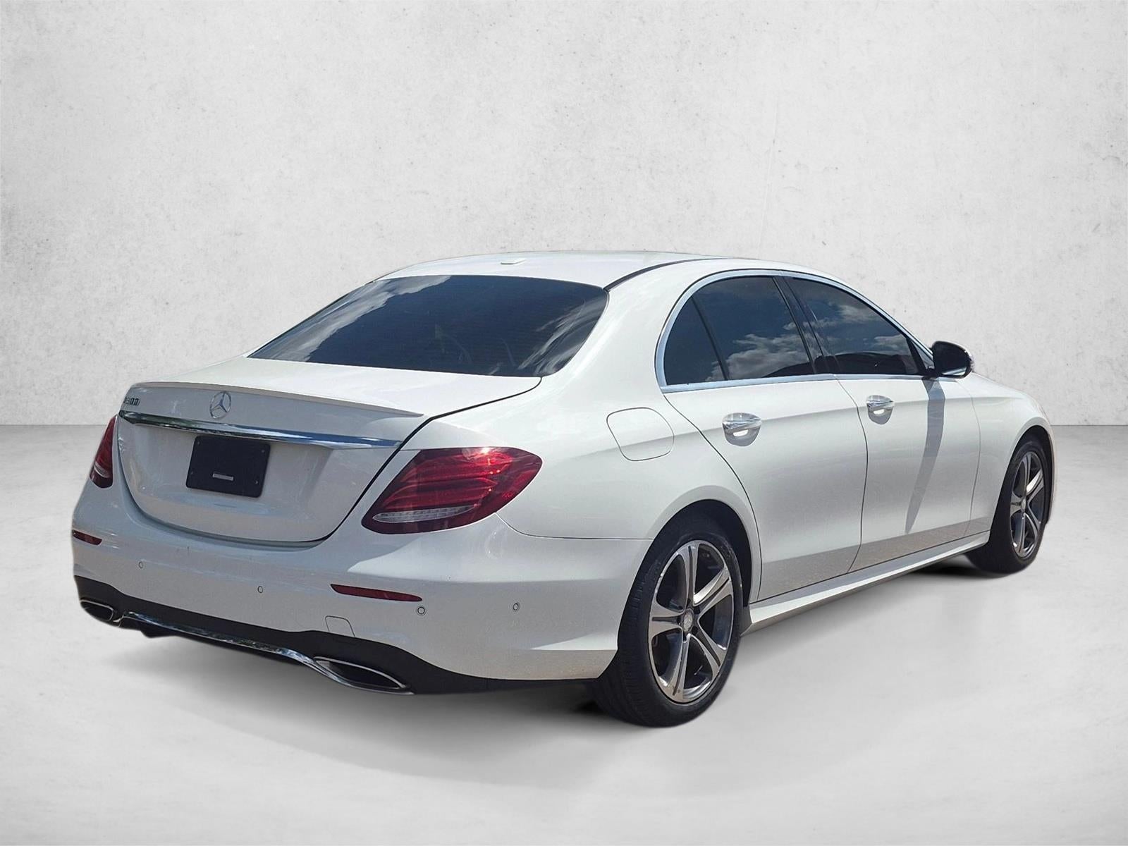 2017 Mercedes-Benz E-Class E 300 Luxury RWD Sedan