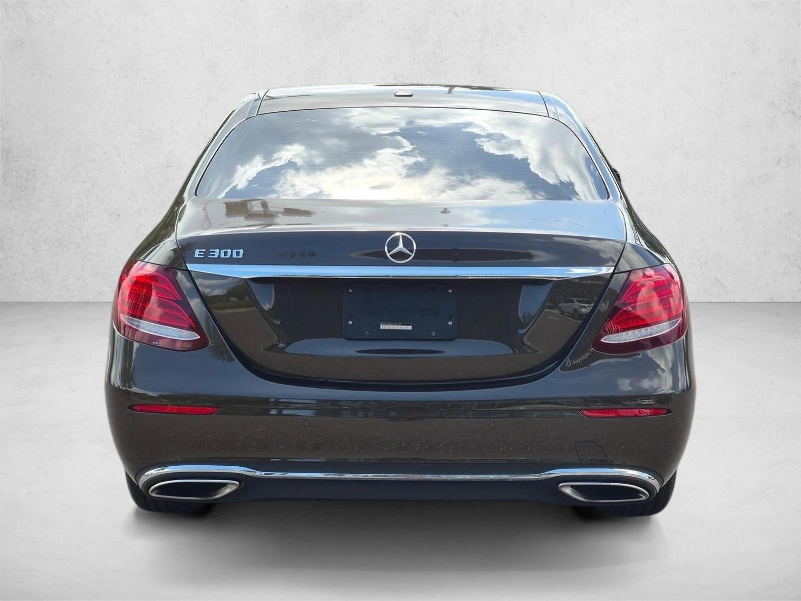 2017 Mercedes-Benz E-Class E 300 Luxury RWD Sedan