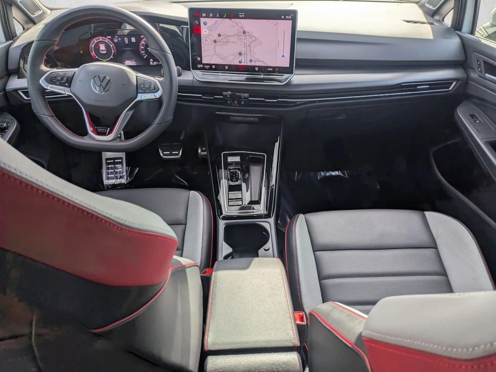 2025 Volkswagen Golf GTI 2.0T SE DSG