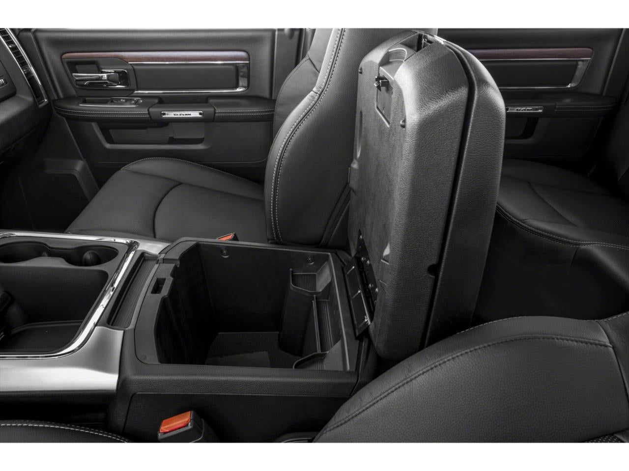 2015 RAM 1500 2WD Crew Cab 5.7 Ft Box Laramie