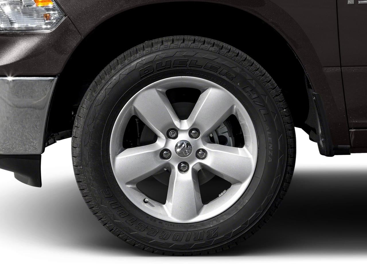 2017 RAM 1500 Lone Star 4x4 Crew Cab 5'7" Box