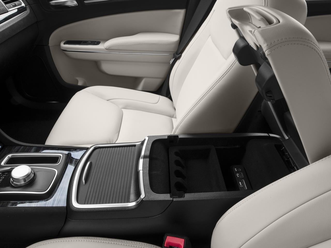 2017 Chrysler 300 Limited RWD