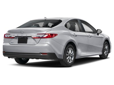 2025 Toyota Camry LE (SE)