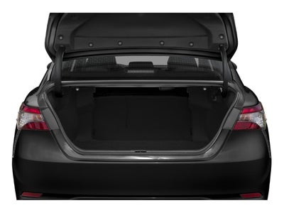 2020 Toyota Camry SE Auto (SE)