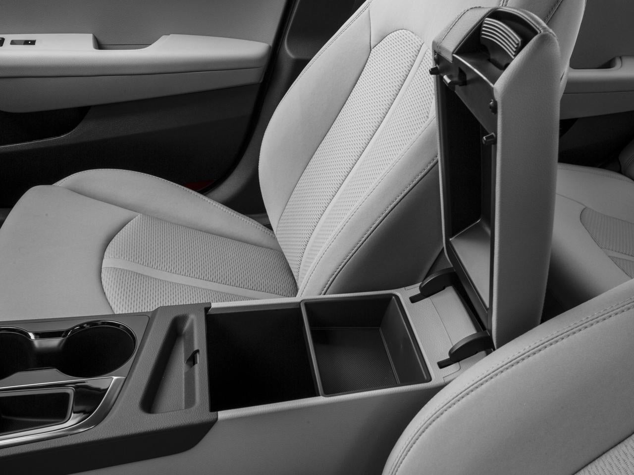 2017 Hyundai SONATA SE 2.4L
