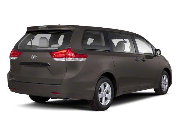 2013 Toyota Sienna 5dr 8-Pass Van V6 XLE FWD (Natl)